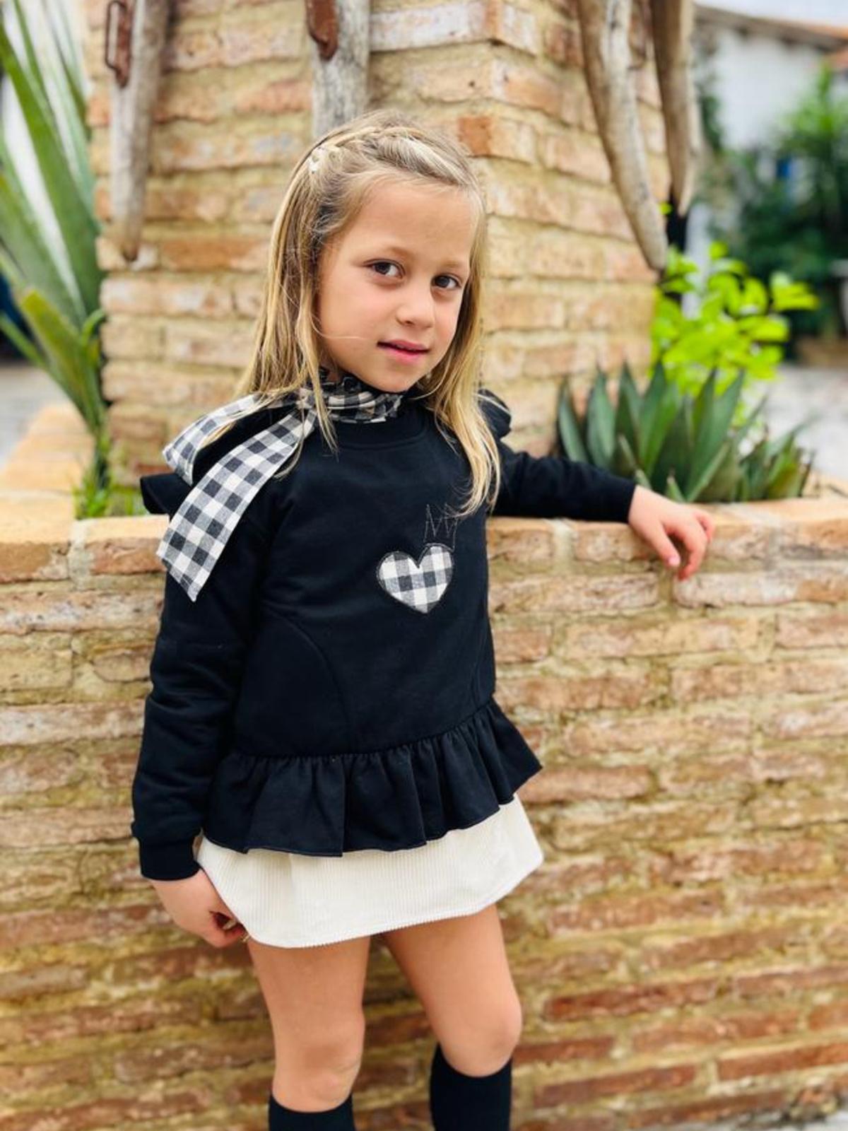 SUDADERA NIÑA NEGRA 